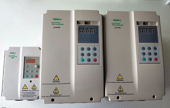EMERSON EV2000-4T0220G/0300P インバーター 22/30KW 工業用