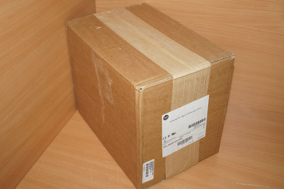 ALLEN-BRADLEY MPL-B430P-SK72AA MPLシリーズ MPL 480V AC回転サーボモーター