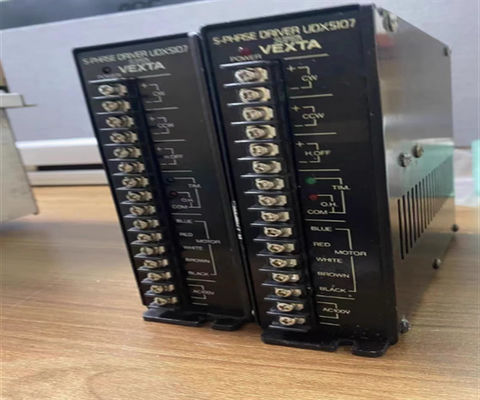 UDX5114N 100V 115V産業Vextaのサーボ モーター オリエンタル5段階