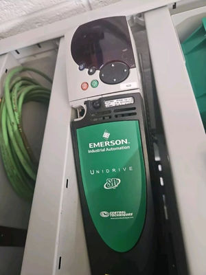 EMERSON SP1403 インダクションとサーボモーターのためのユニバーサル変速ACドライブ