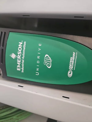 EMERSON SP1403 インダクションとサーボモーターのためのユニバーサル変速ACドライブ
