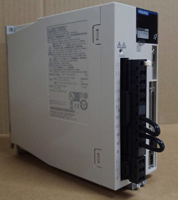 SGM7G-30AFC61/09/13AFC61/20/44/50/75A7/FAA/61/6C ヤスカワ サーボモーター オリジナル