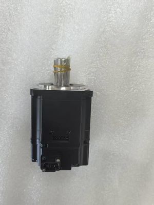 SGMAV-02ADA61 YASKAWA モーター-AC セルボ 工業セルボ モーター 日本から3日以内に配達