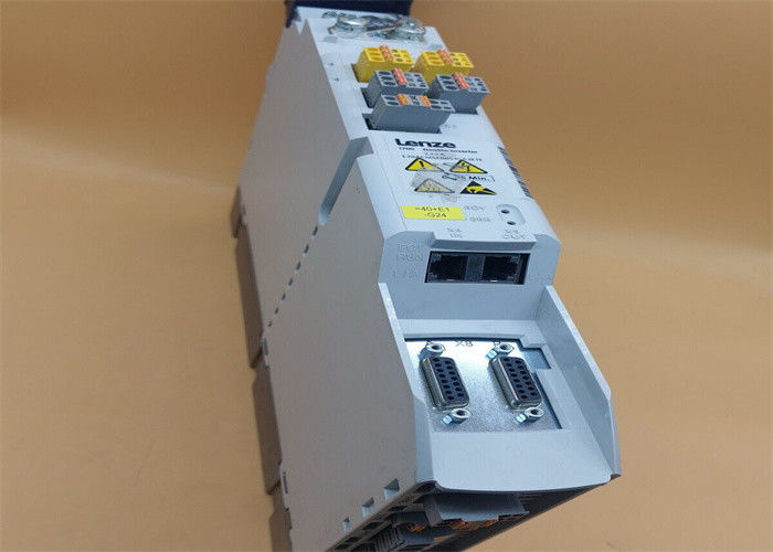 Lenze E70ACMSE0054SA2ETE SERVO-INVERTER I700 2000までのHZの可能な設置土台