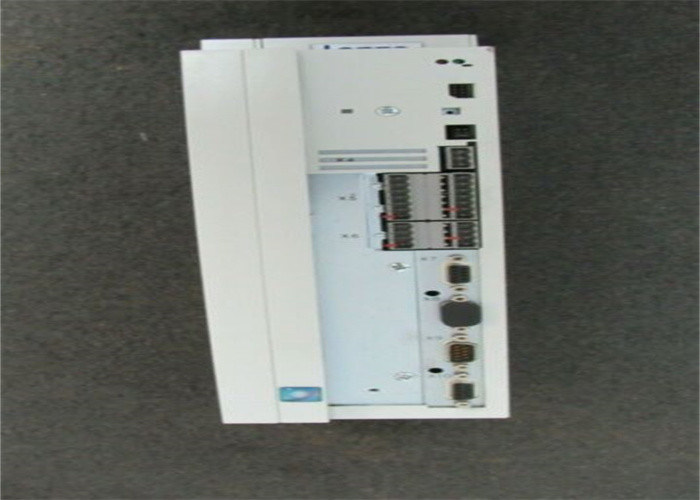 Lenze EVS9323-ERのサーボ コントローラー9300のシリーズ400/480 VAC 1.5 KWの（2 HP）作り付けの単位