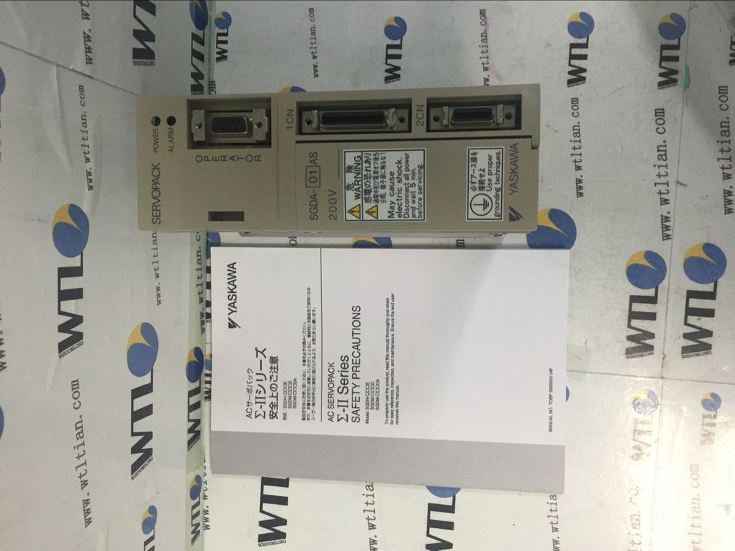 SGDA-01AS 100 W ACサーボ モーターはYaskawa 230 Vの最大出力の1:5000を運転する
