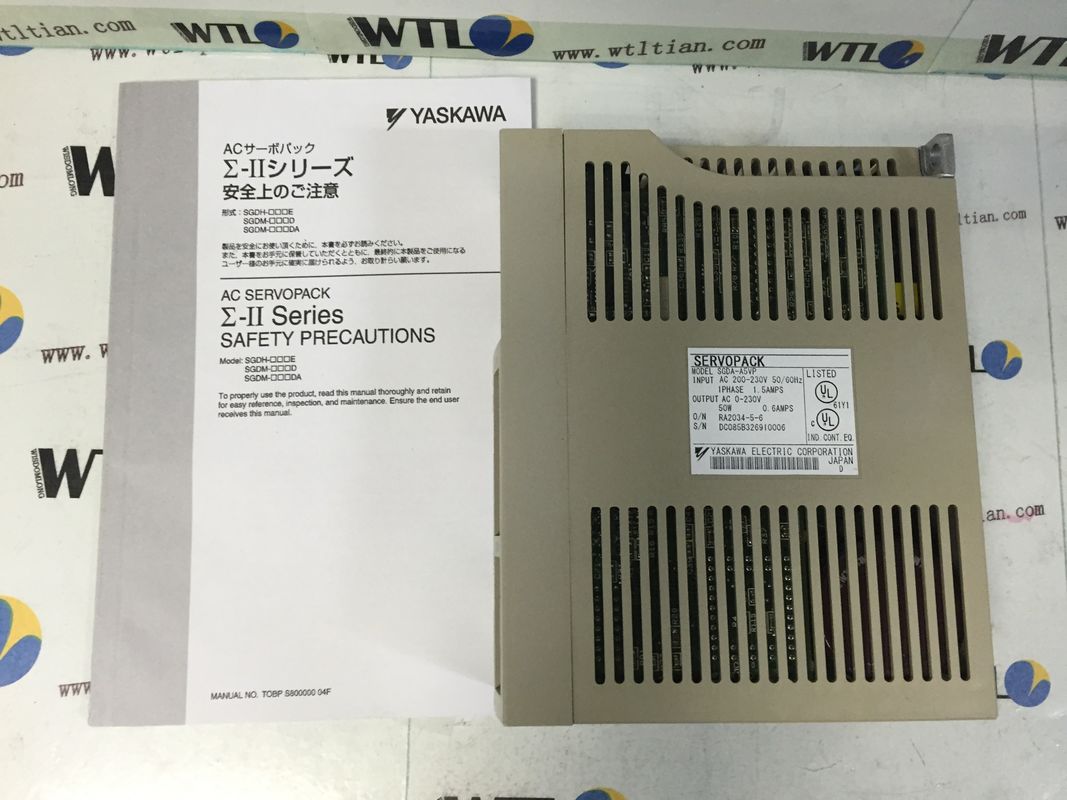 Yasakawa SGDA-A5VP ACサーボ モーターはポジション・コントロールのための0.07 HP 200 Vの電源を運転する