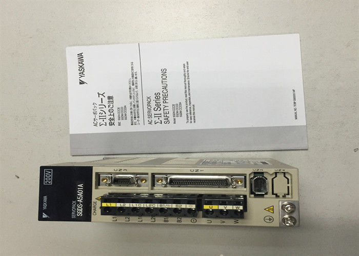 Yasakawa SGDS-A5A01A ACサーボ モーターは1段階200V SIGMA-IIIのサーボ アンプを運転する