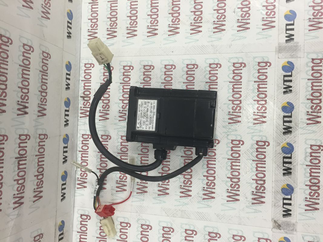 SGMPH-01A1A-YR21 Yaskawa ACサーボ モーター   100W 0.317N.m 3000RPM 200V