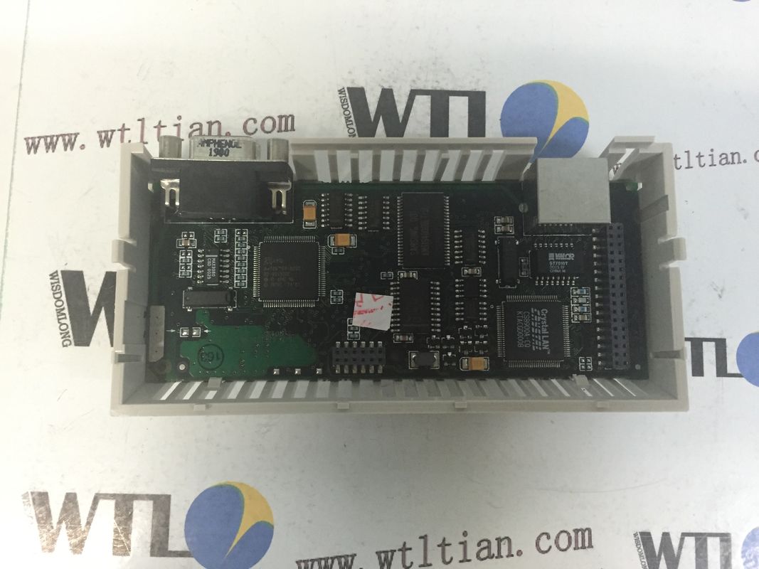 171CCC98030 Modicon M1/M1Eプロセッサのアダプター- 1イーサネット、1 Modbus -は50のMHz透明用意する