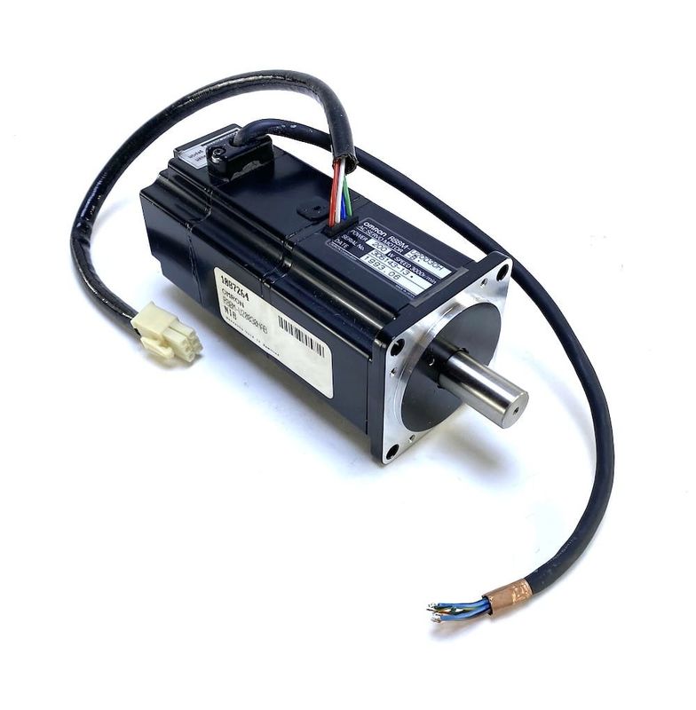 OMRON R88M-G10030L-S2のサーボ モーター3KRPM株式会社K G-SrvMtr 100W 100V