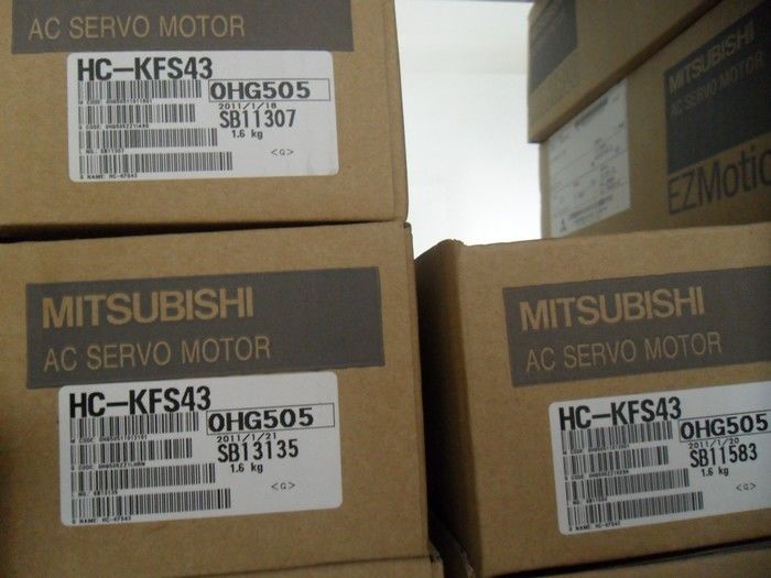 三菱HC-UFS352 Melservo HCサーボ モーター3.5KW 2000 rpm 3.5出力