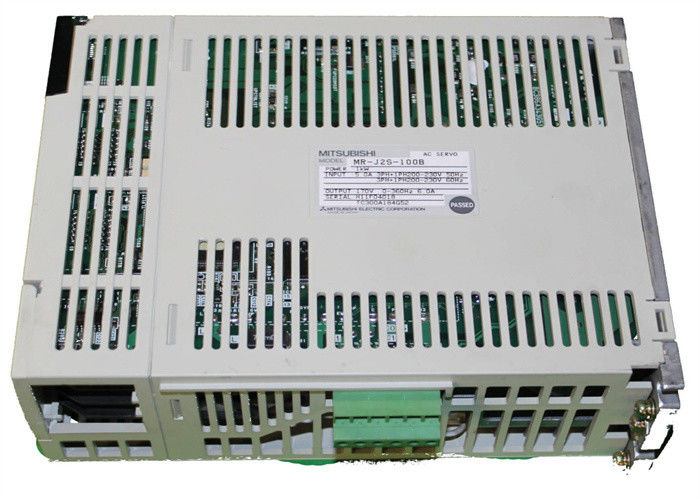 三菱MR-J2S-100B-4三菱サーボ ドライブ モーターのためのサーボ アンプ1KW 400Vケーブル