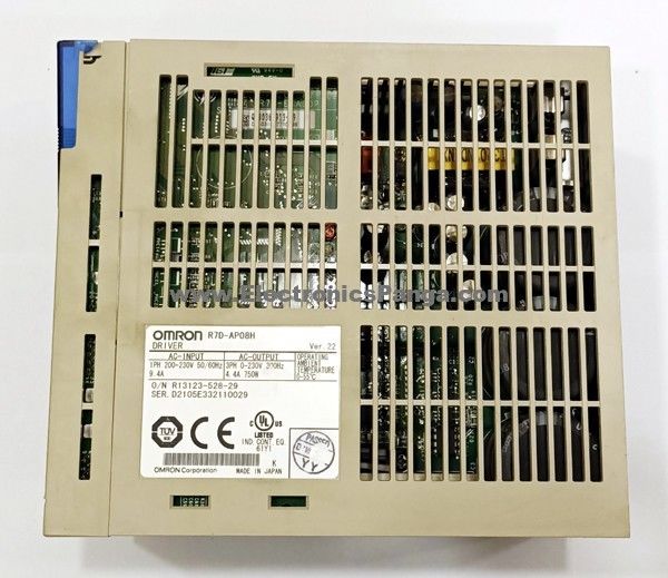 Omron R7D-AP08HサーボAC 200VAC供給4.4A 200Vは750 W R7D-AP08H-NDに荷を積む