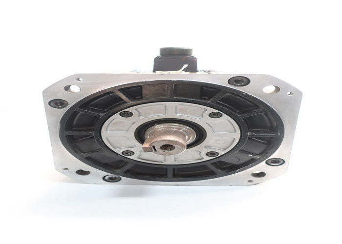 SGMDH-45A2B-YR12産業Yaskawaのサーボ モーター1500rpm 32.4a 200v AC 4500w 28.4nm