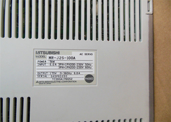 三菱3-Phase 1KW ACサーボ アンプMR-J2S-100Aのサーボ モーターは新しい運転する