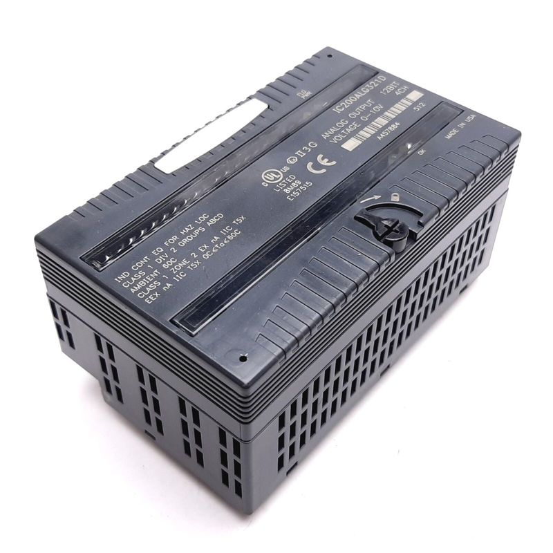 GE IC200ALG321のアナログ出力 モジュール12のかまれた電圧0-10VDC 4チャネル典型的なcontrol/IOの組合せ