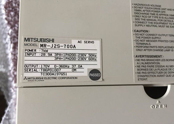 MR-J2S-700B-EG三菱ACサーボ アンプの産業ドライブ7KW 170V 0-360Hz 37.0A