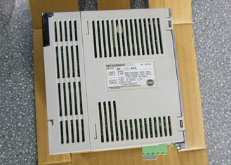 MR-J2S-40A-S12 三?? インダストリアル AC SERVOドライブアンプ 400W 170V 0-360HZ 2.8A