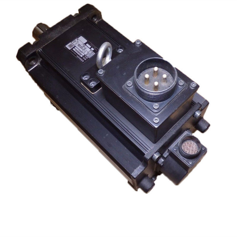 OMRON R88M-G3K020T-S2-Z ACモーター サーボモーター 2000 RPM 3kW 絶対 230VAC