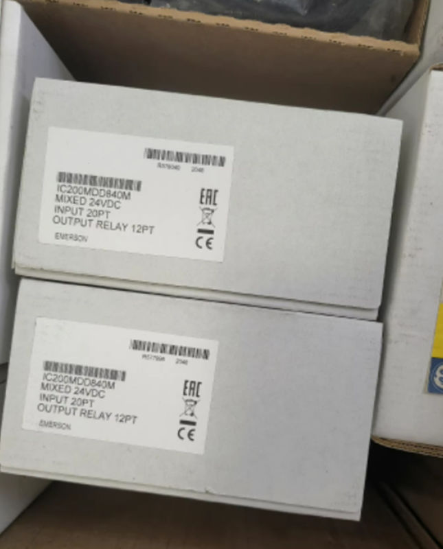 IC200MDD840 10列2列に分類された 20個のインプットと12個のリレー出力