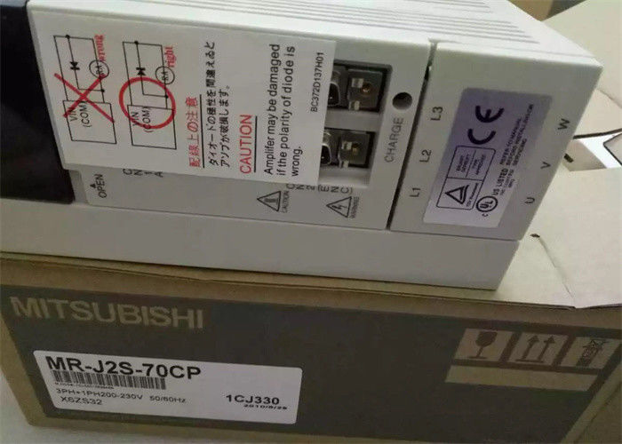 新品 三?? 750W 産業用交流電動サーボモータードライブ MR-J2S-70CP 三相増幅器
