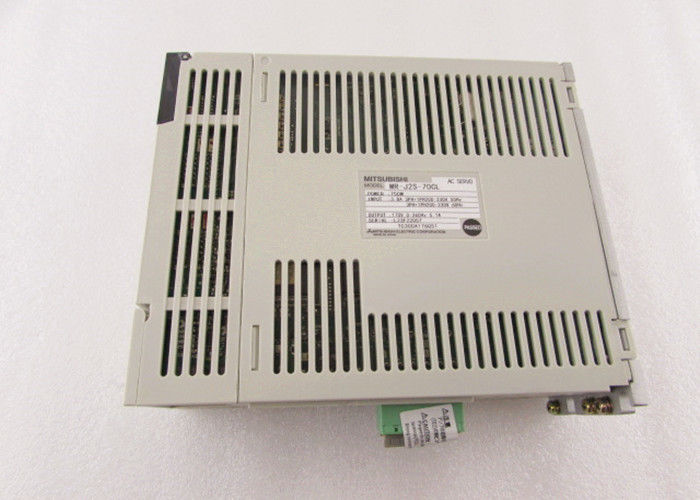 日本 MITSUBISHI電気 750W AC サーボアンプ MR-J2S-70CL 産業用サーボドライブ 新品