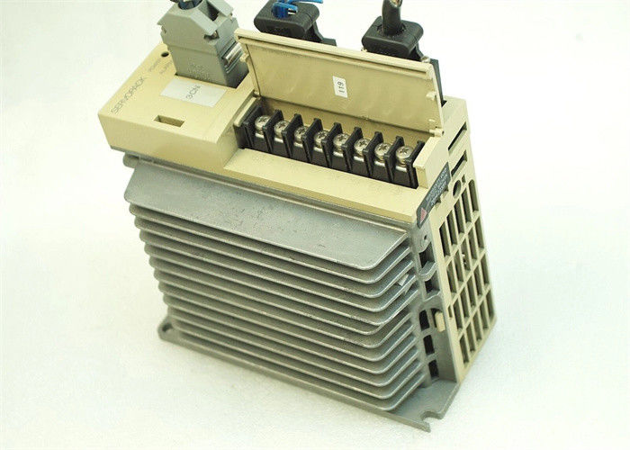 ヤスカワ SGD-04AN 100V AC サーボドライブ オリジナルボックスで新品