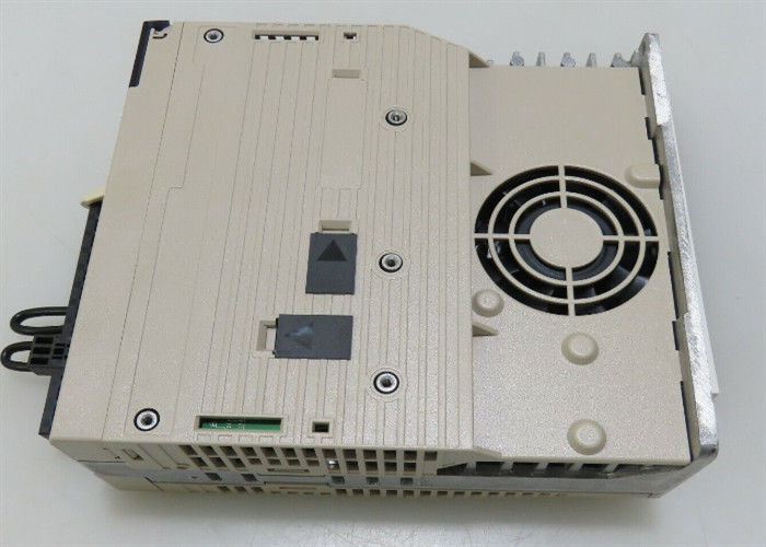 ヤスカワ 全新 SGDV-3R8A01A ACサーボドライブ オリジナルボックス