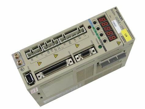 ヤスカワ SGDH-50AEY369 S2 AMP 200V 3PH 5 KW 32.8AMP 3PHASE 230VAC 50/60HZ 利用可能