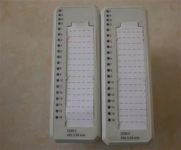 DO814 S800 I/O 3BUR001455R1 デジタル出力モジュール 24 V DC の 16 チャネル