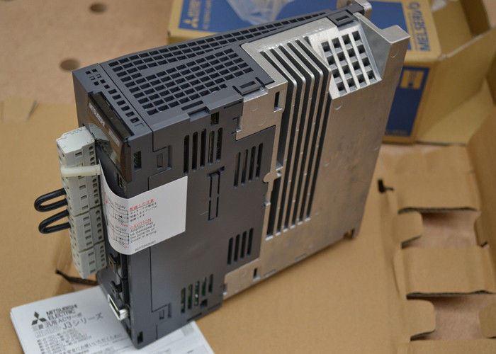 電圧産業用サーボドライブ MITSUBISHI モータードライブ 170V MR-J3-70B-RJ004 5.8A 輸出 750W