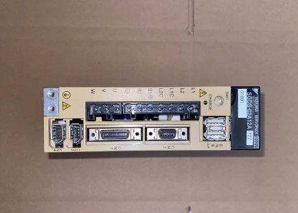 200V 3相 50/60 Hz 100W出力 送料付き産業用ベクトル制御サーボモーター