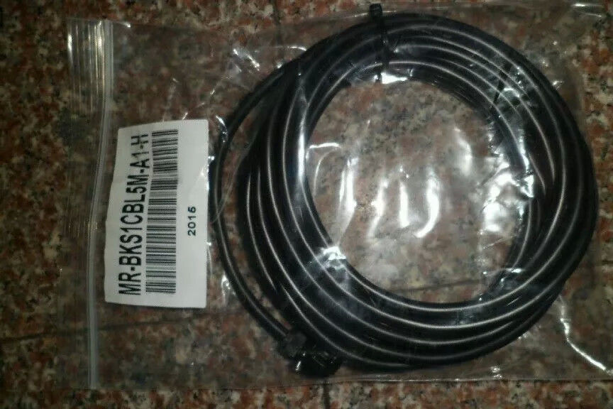 ミツビシ MR-BKS1CBL5M-A1-H セルボケーブル 定電圧220v