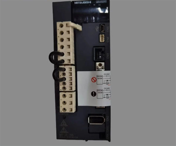MR-J3-200B 2KW AC 3段階のアンプ三菱MR-J3 200から230 V